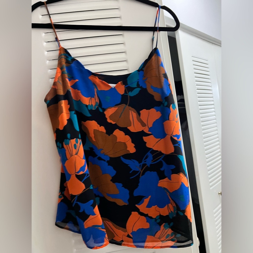 Calvin Klein - Picture 7 of 8